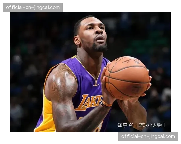 聚焦:默默无闻的“暗桩”——那些为发球战术充当掩护墙的蓝领内线 聚焦:默默无闻的“暗桩”——那些为发球战术充当掩护墙的蓝领内线